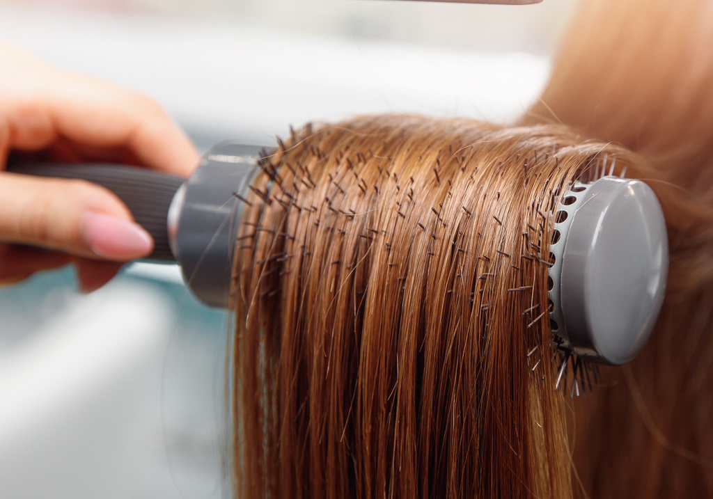 How to Round Brush Your Hair using our Miracle Round brush Collection ...